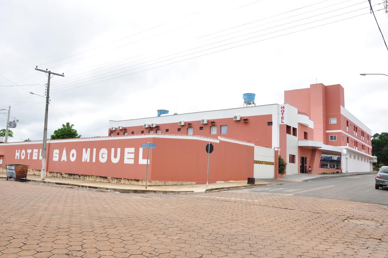 Hotel Sao Miguel Sao Miguel do Araguaia Exterior photo